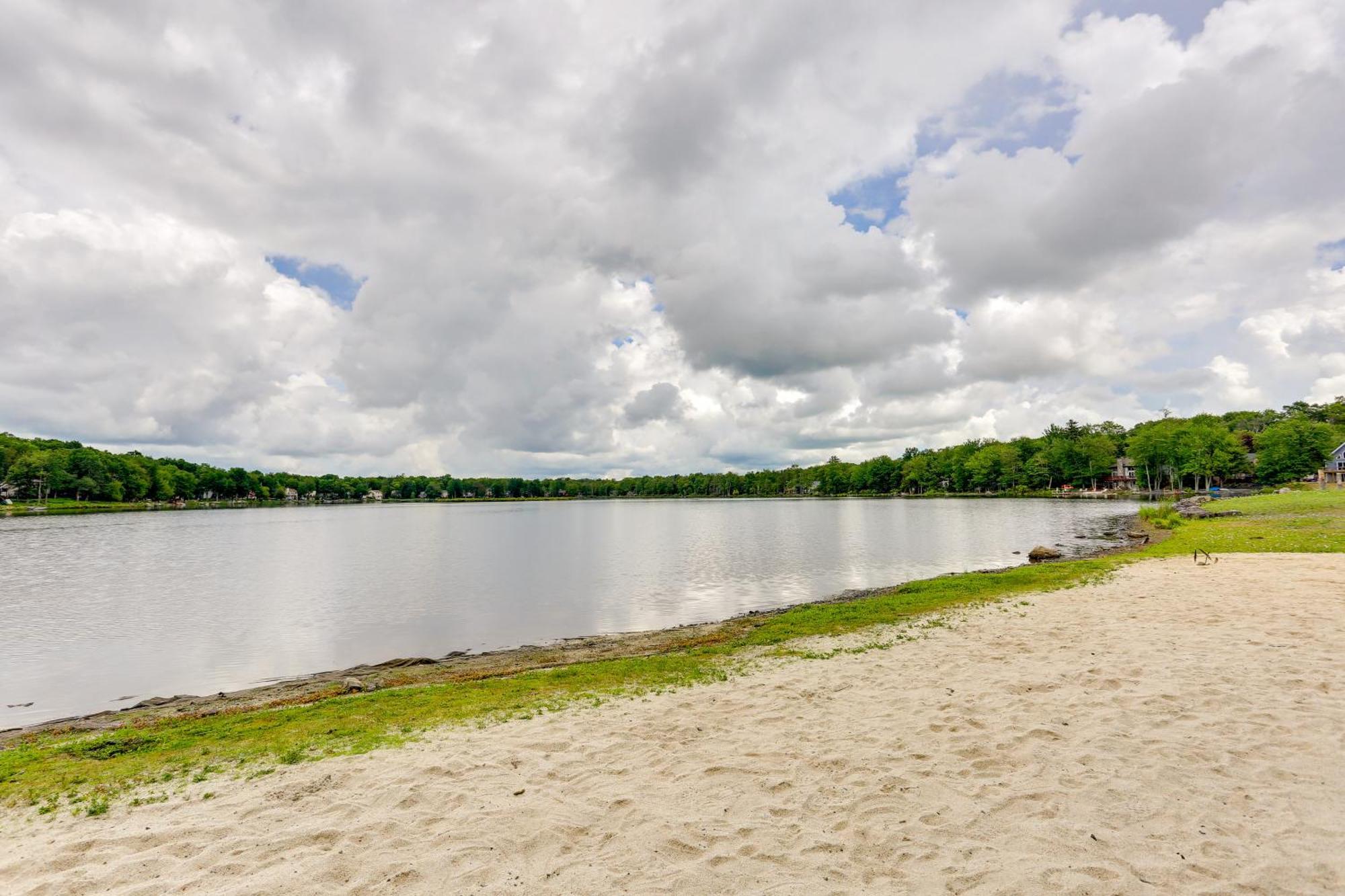 Family-friendly And Pool Access Holiday home Tobyhanna