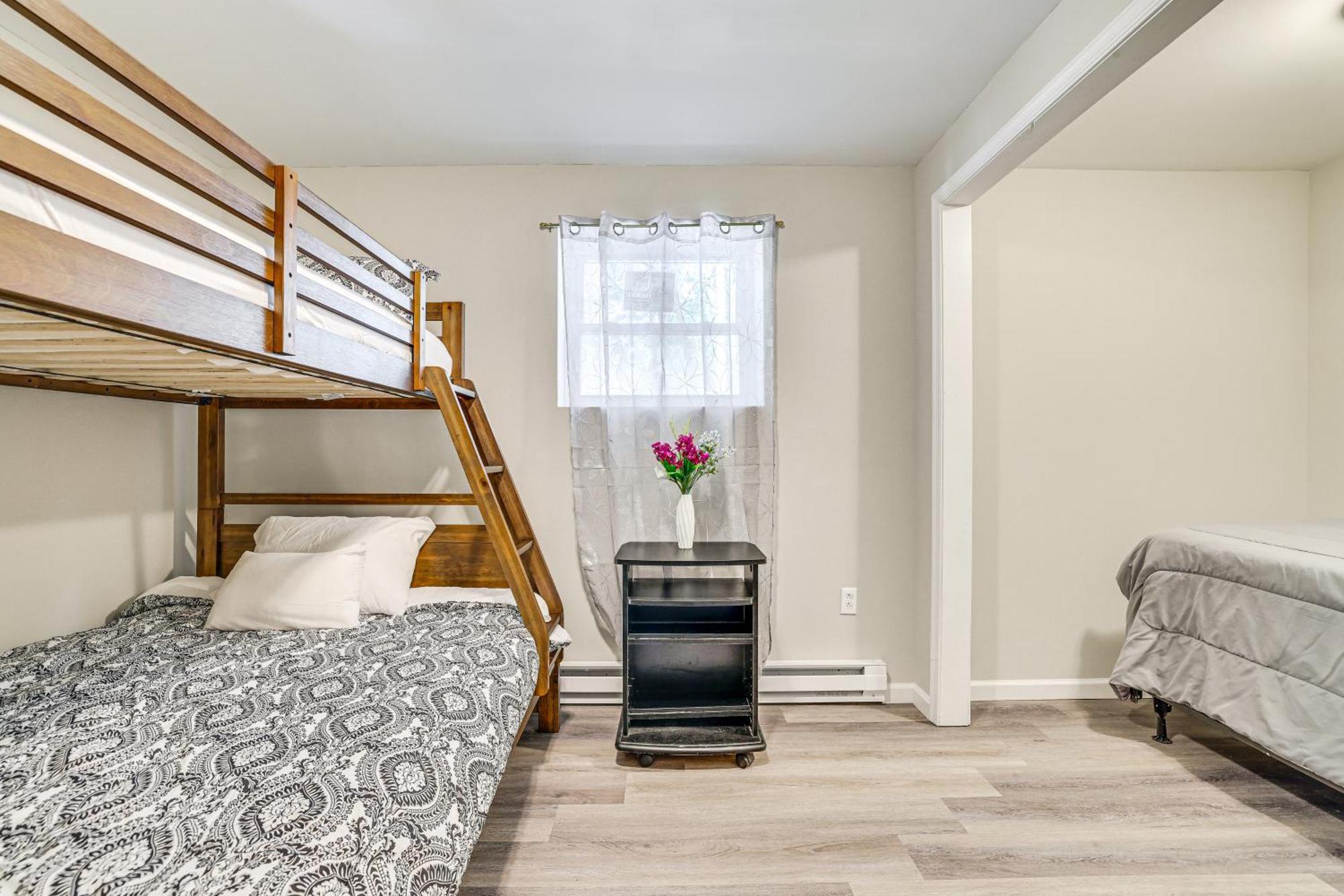 Family-friendly And Pool Access Tobyhanna